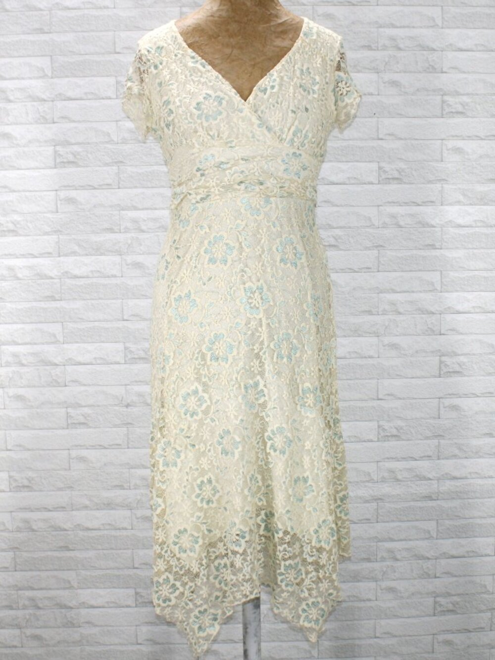 STUDIO Y Dress Lace Floral Handkerchief Hem Romanic Feminine Pastel Pale Blue L